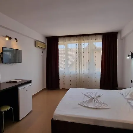 Harmony Gazde/Camere de închiriat