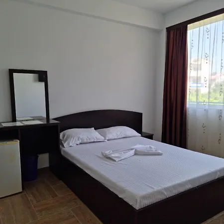 Harmony Gazde/Camere de închiriat Costineşti