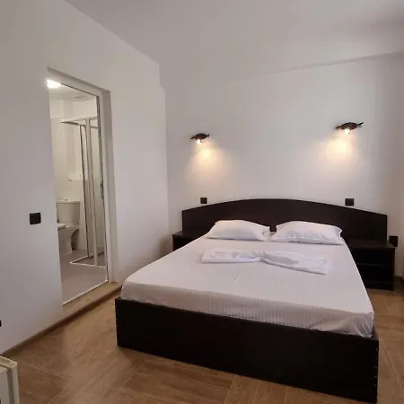 Harmony Gazde/Camere de închiriat *